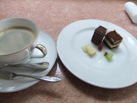 ＬＥ　Ｃａｆｅ　ＢＬＡＮＣ