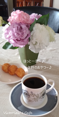 ターシャ・テューダー 私の再ブレイク♪:Victorian's Happy Tida