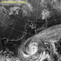 台風１９号 2014/10/09 23:18:16