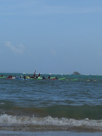 辺野古の浜*へ
