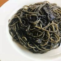 イカ墨パスタ、人気のペペロンチーノ 2022/06/22 17:22:52