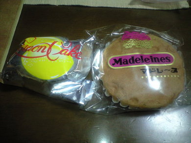 マドレーヌとレモンケーキ